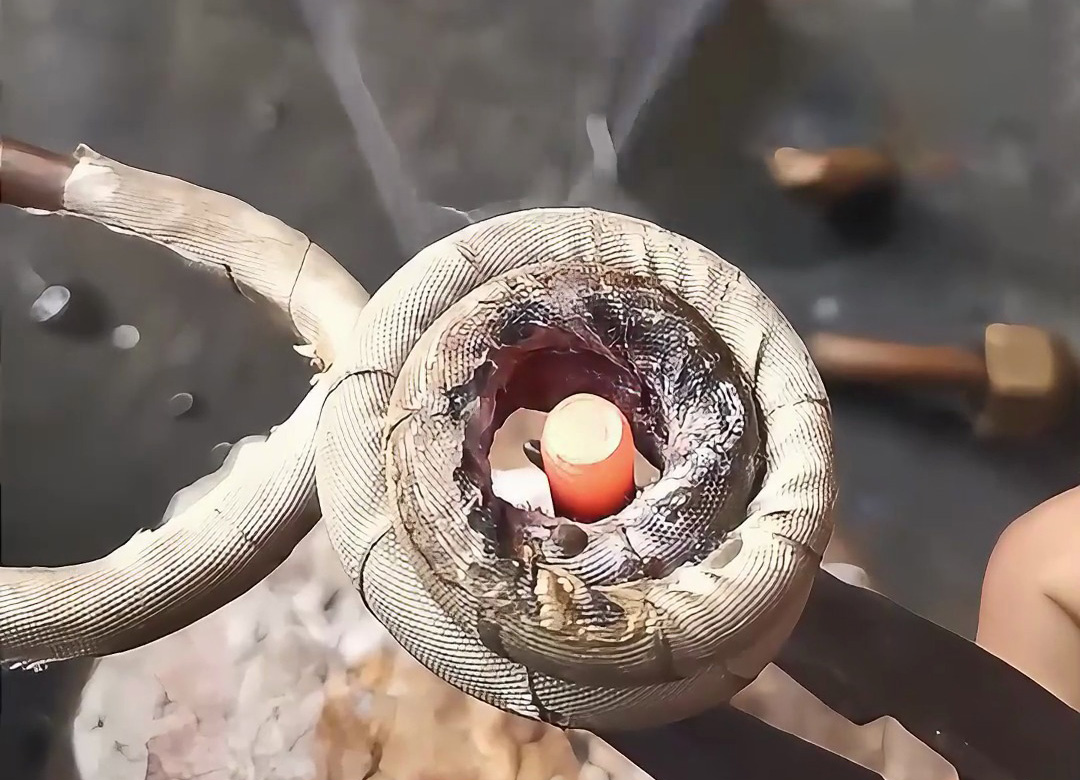 6毫米铜锣杆遇上高频加热机，结果让人震惊，耐高温胶布都燃烧